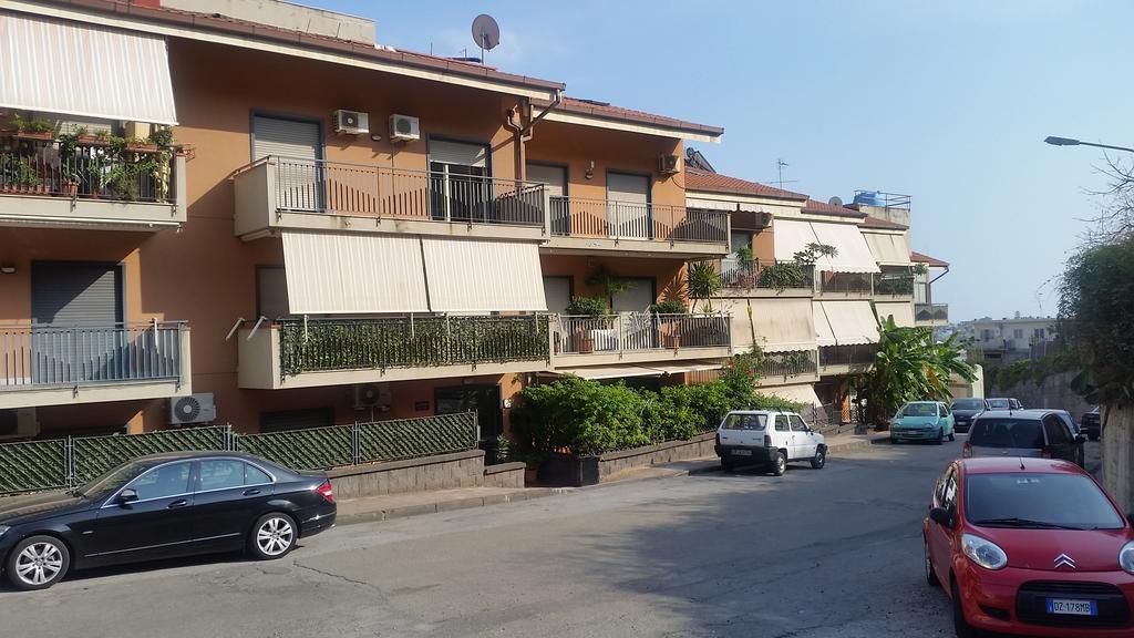 Baia Giardini Apartments Eksteriør billede